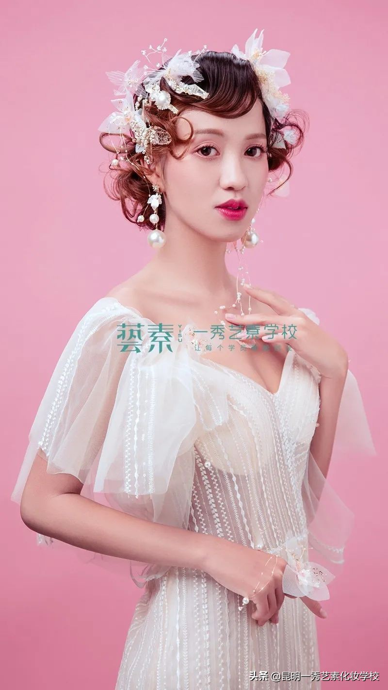 昆明口碑最好的化妆学校,云南昆明学化妆