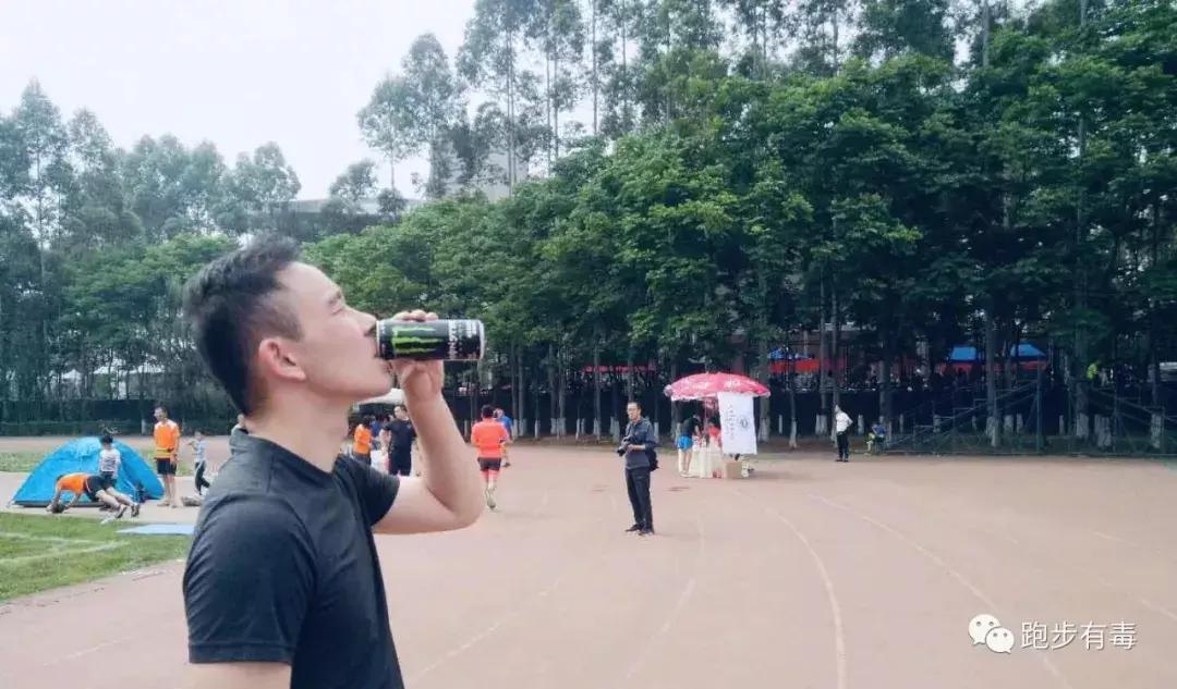 都说跑步是最省钱的运动,都说跑步是最省钱的