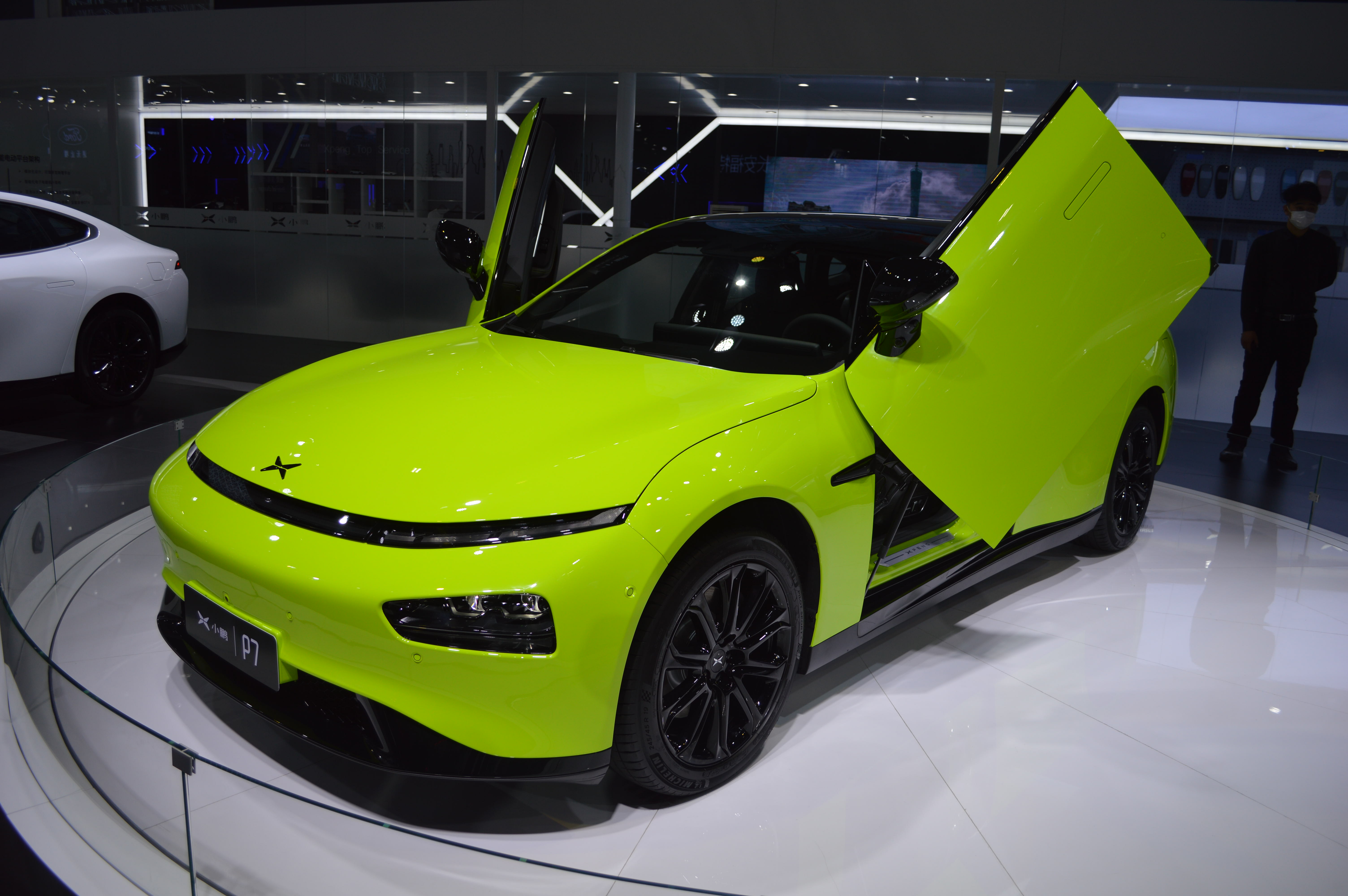 广州车展车模小姐姐,2019上海国际车展广汽传祺车模