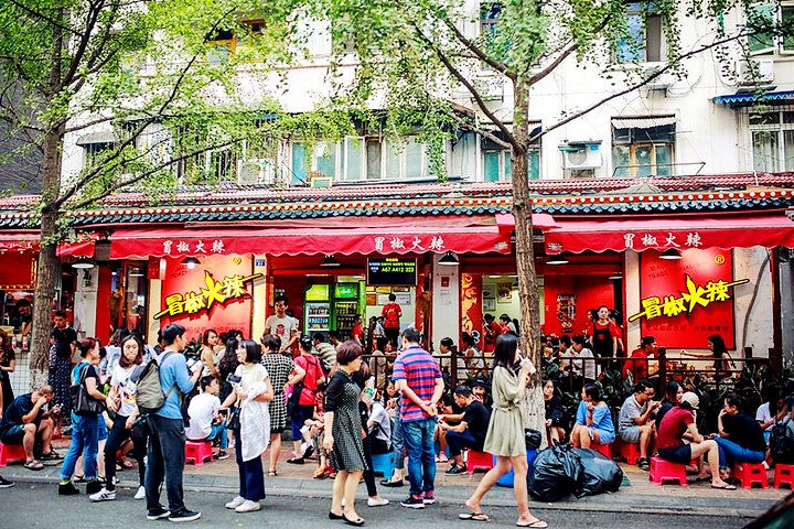 串串香大学食堂,鲜香火辣老成都传统串串香