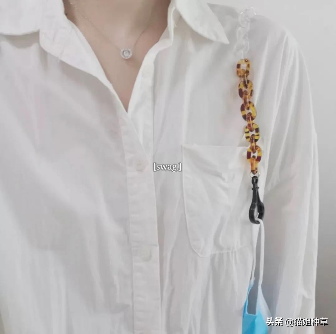 今年秋冬小配饰流行,今年流行款配饰