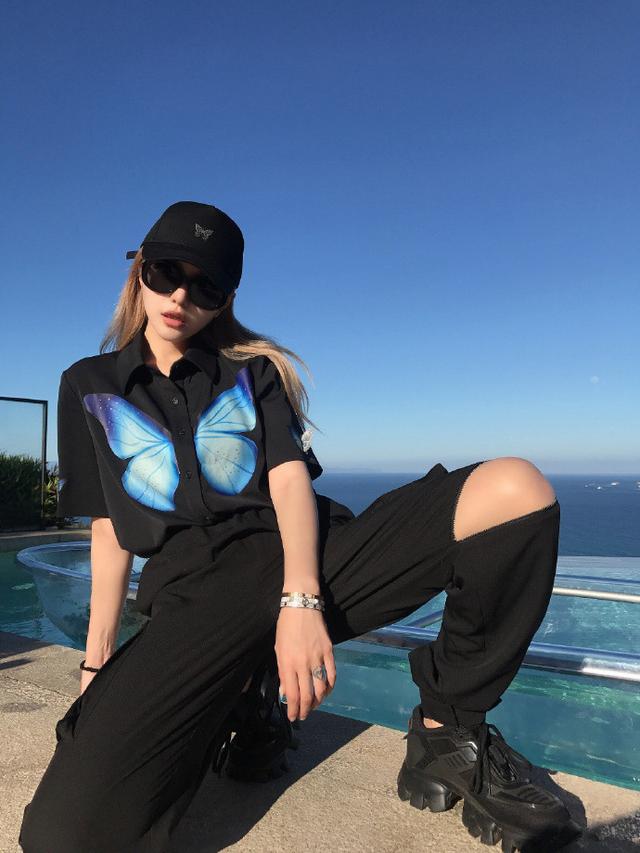 周扬青的闺蜜是蝴蝶姐姐吗,周扬青带火了蝴蝶元素