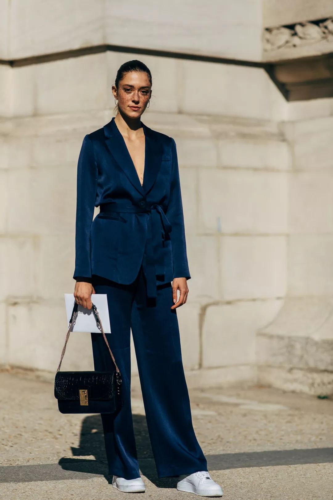 zara的衣服质量有问题吗,zara倒闭了多少店