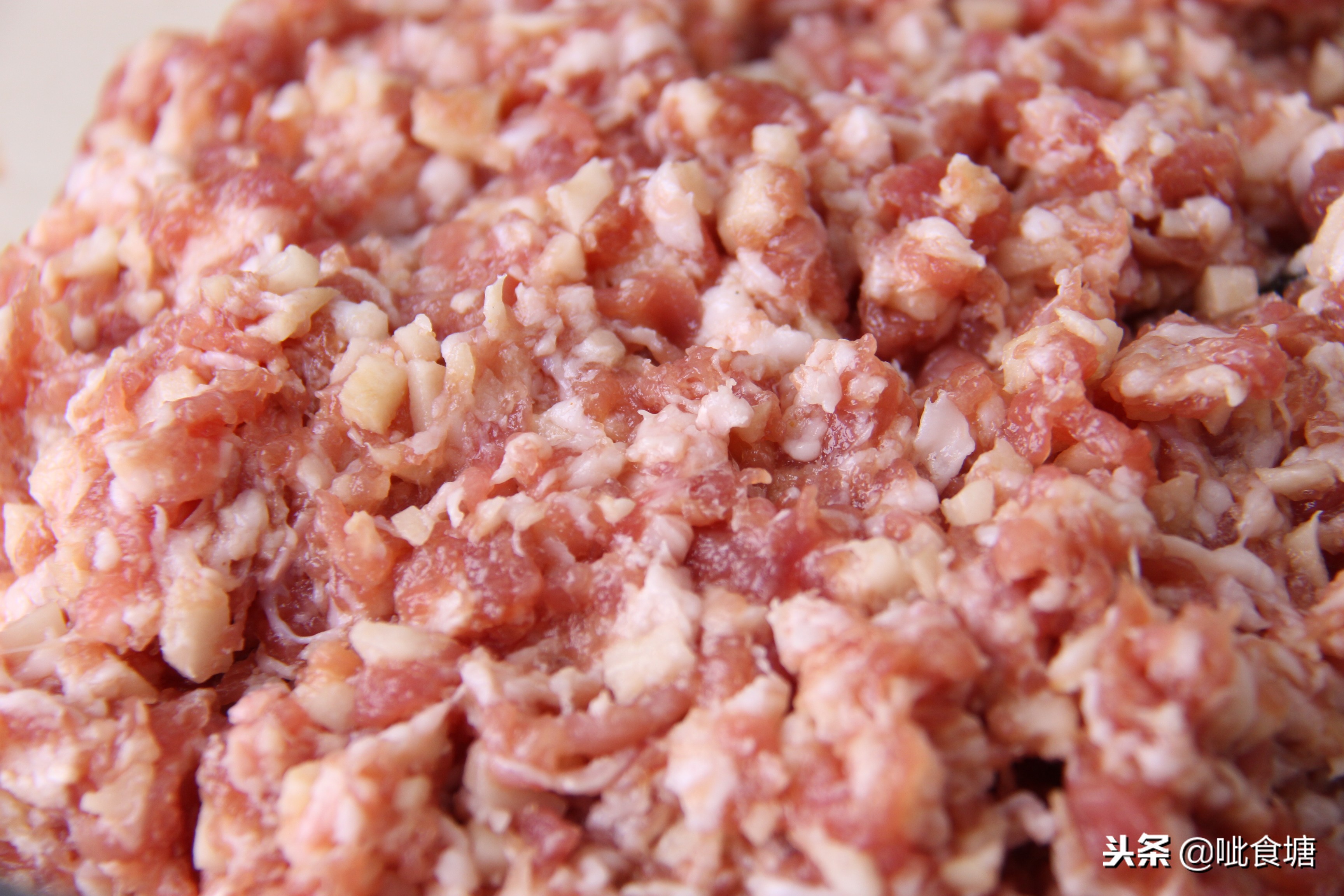 正宗红烧狮子头四喜丸子开袋即食,四喜丸子和红烧狮子头不一样