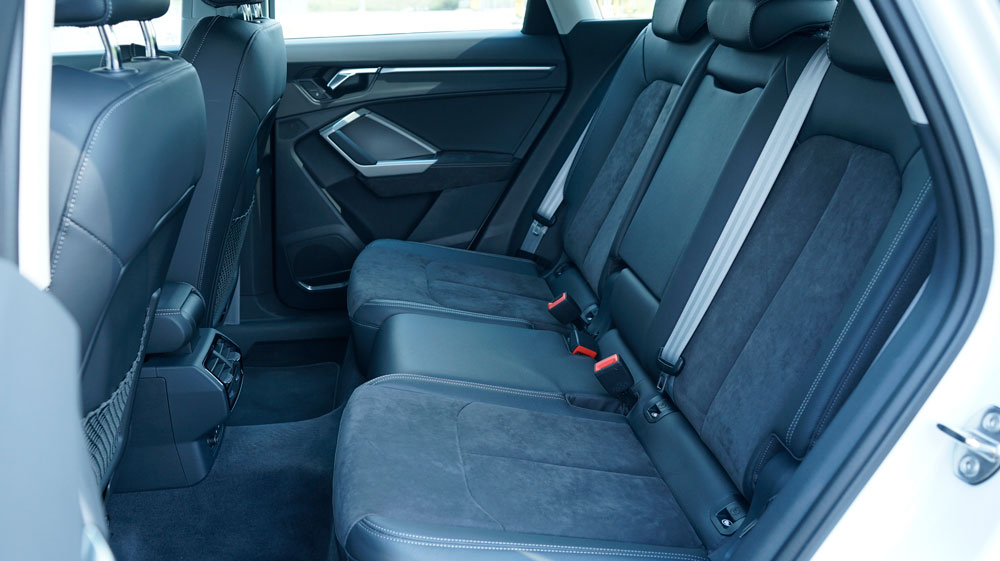 奥迪q345tfsiquattro,奥迪q335tfsi时尚动感型测评