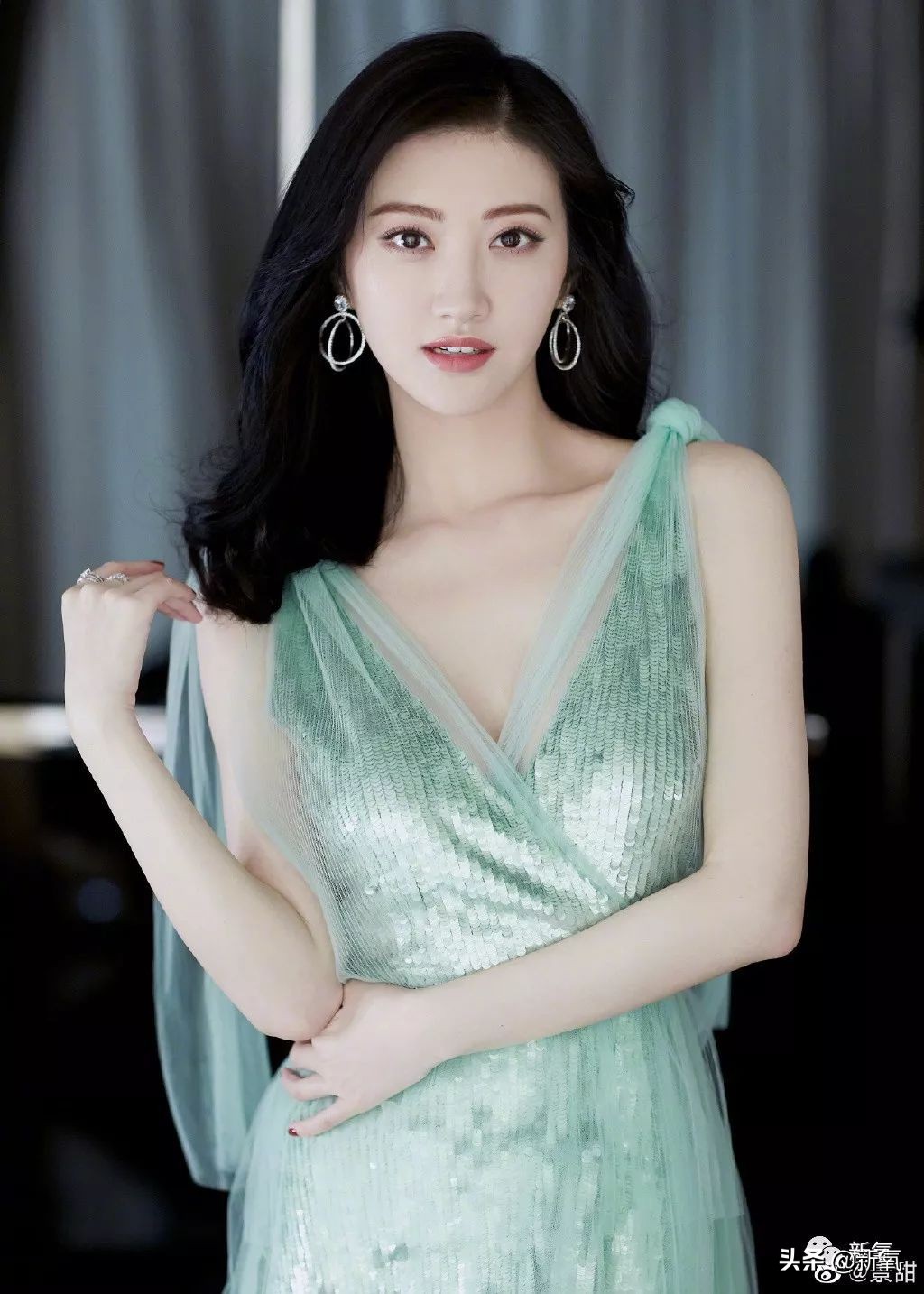 景甜修复后的双眼皮多宽,景甜修复之后的双眼皮是多宽