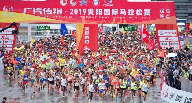 跑狐周记｜杨定宏雨战跑出221国际田联将更换名称及标志