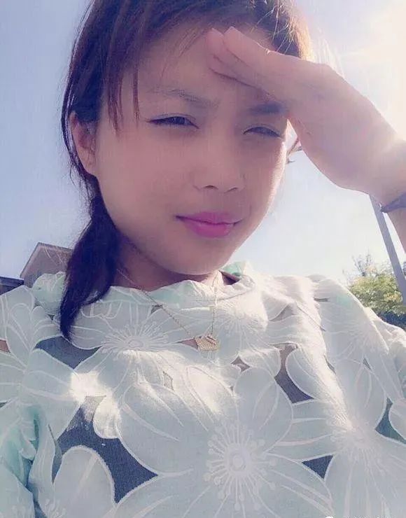 90后工地美女工人,女生工地做什么有5000工资