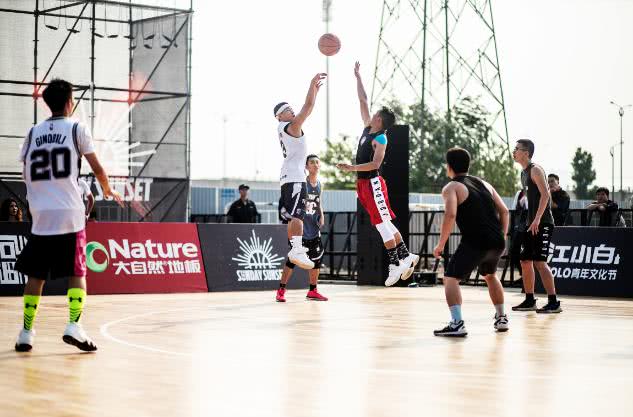 大自然家居X江小白YOLO，全新的碰撞年轻的突破！