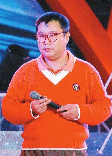 “纤夫哥”尹相杰：从爆红到锒铛入狱，他到底经历了什么？