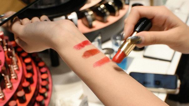 全城最低折扣！耐克阿迪5折，美食美妆打骨折！连续68小时