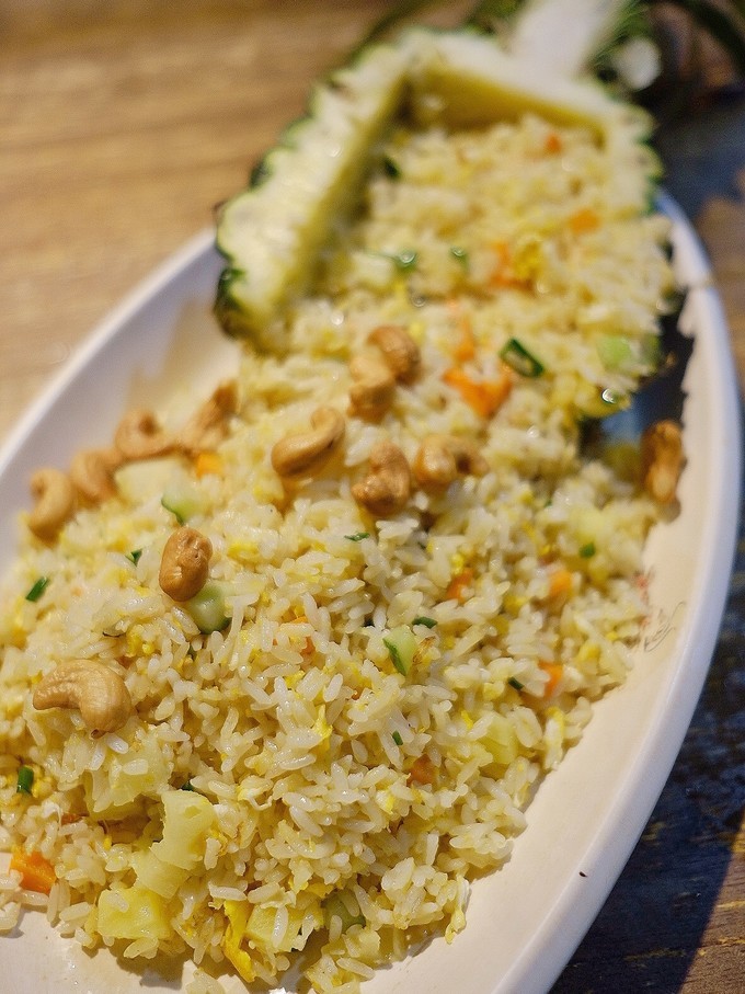 带孩子去三亚泡酒店首选之地,三亚阿罗哈酒店附近美食