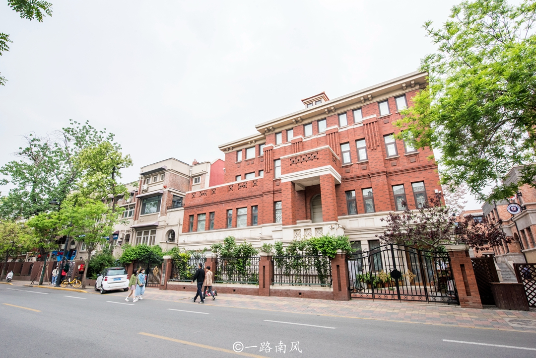 天津五大道，中国保存最为完整的洋楼建筑群，人称万国建筑博览苑