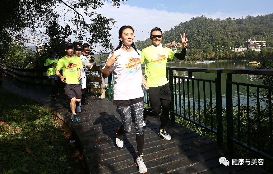王宝强张雨绮量身高,王宝强张雨绮身高对比