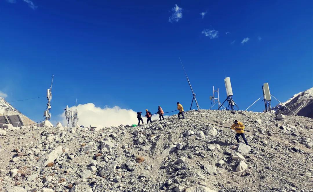珠峰的感人故事,中国移动5g登顶珠峰对我们的影响