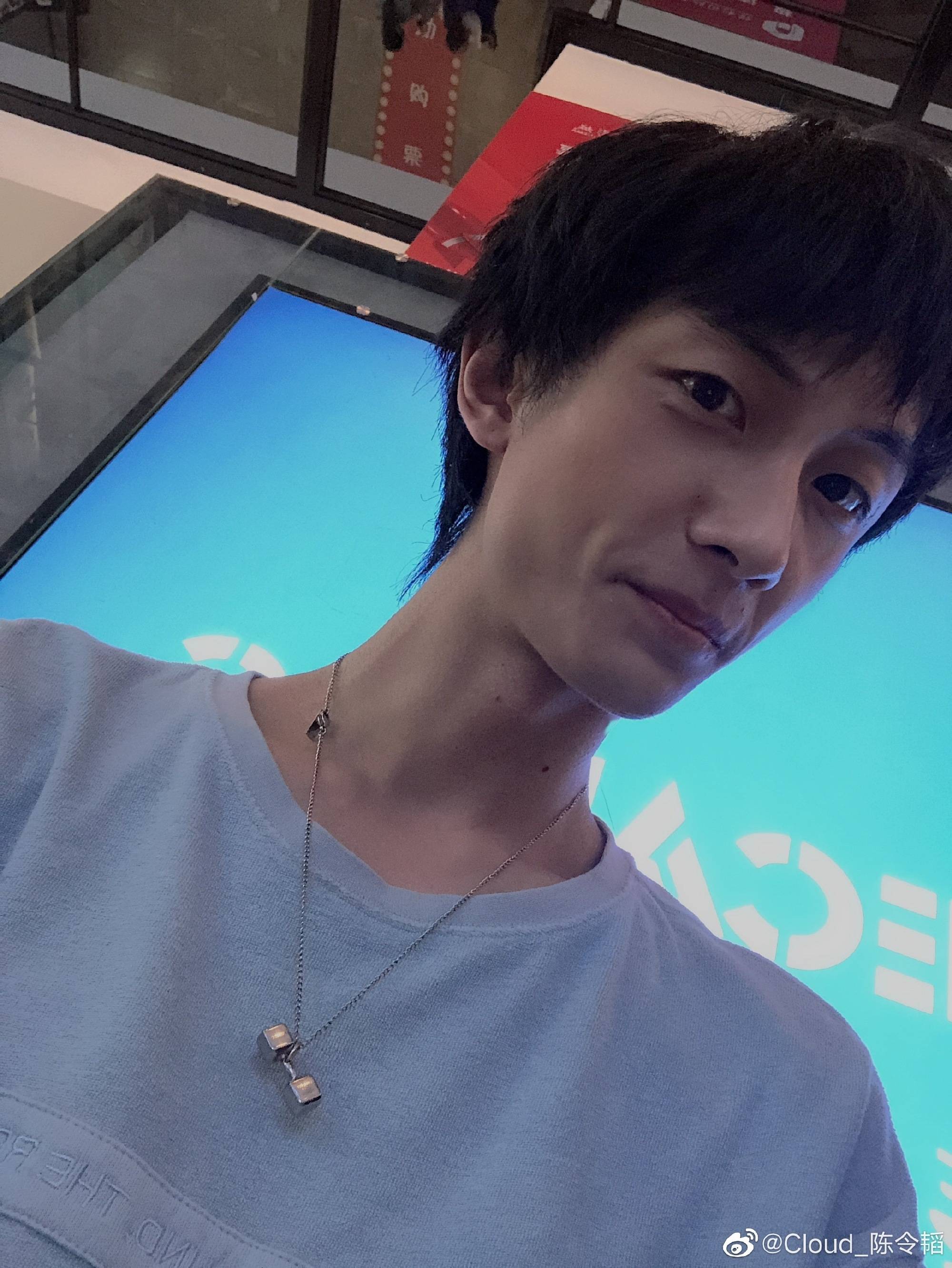 孟美岐聊天记录曝爱情故事,孟美岐跟男明星聊天记录曝光