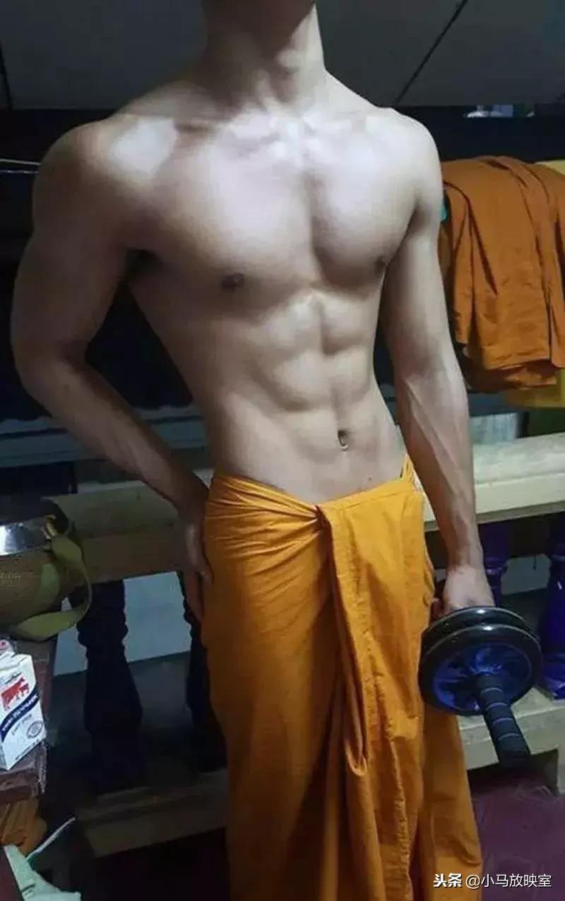 泰国和尚肌肉有多强,泰国和尚腹肌视频