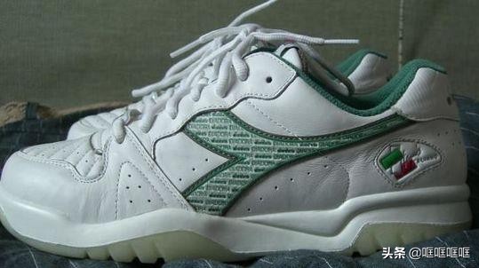 100块钱有两双的鞋子,100元买了三双鞋