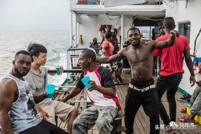 三个95后开五菱车,95后开着面包车环游世界