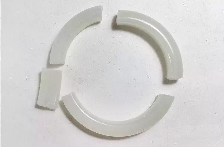 不小心打碎玉镯子24万什么连续剧,把戴了十几年的手镯打碎会不好吗