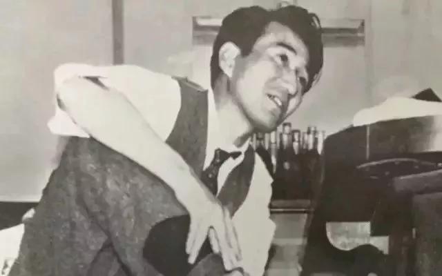 《人间失格》:他一辈子都在自杀,第五次终于成功了