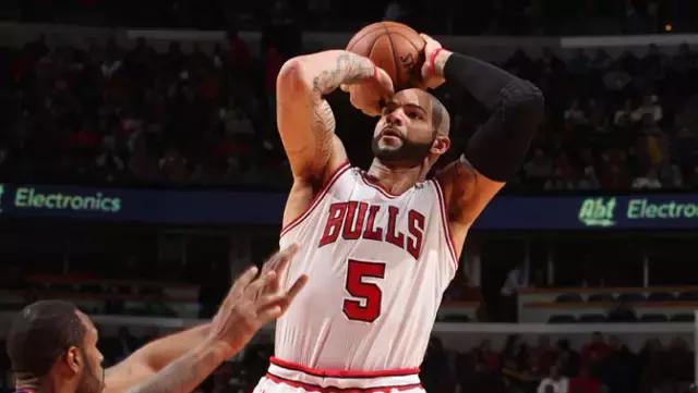 背身单打十大技巧,背身单打的各种技巧