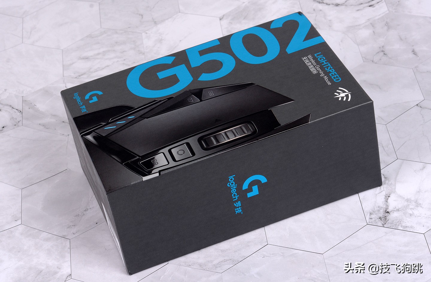 罗技g502lightspeed无线鼠标,打csgo鼠标dpi多少合适罗技g502