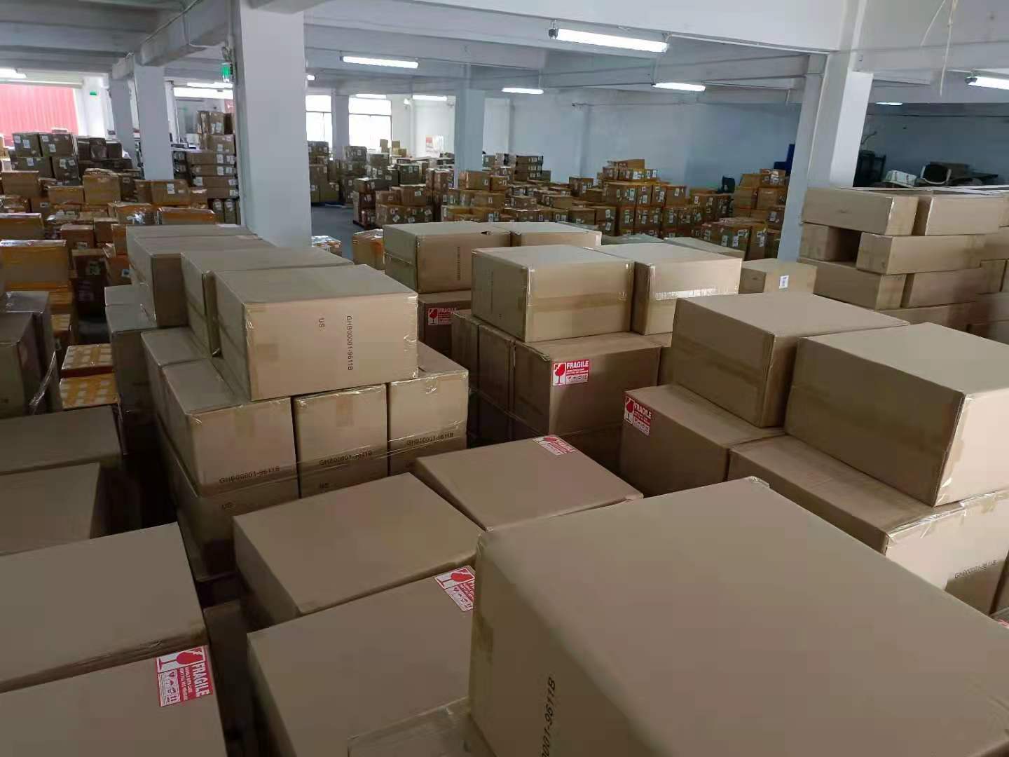 香港渠道排仓爆仓，此时走大陆渠道为佳