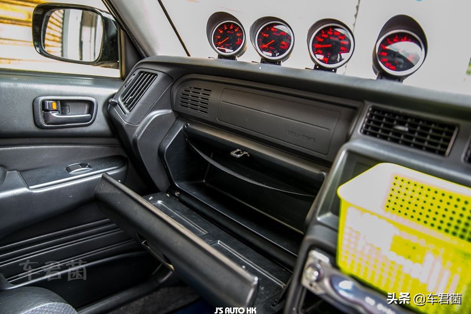 丰田皇冠出租车多美卡,丰田皇冠老款出租车