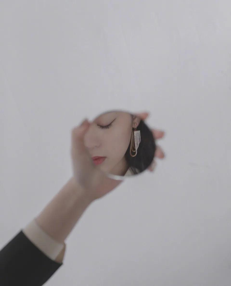 想要自拍可以弄什么动作,想自拍怎么拍好看呢