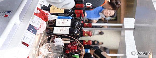 进这家超市我疯了，男朋友根本拉不住