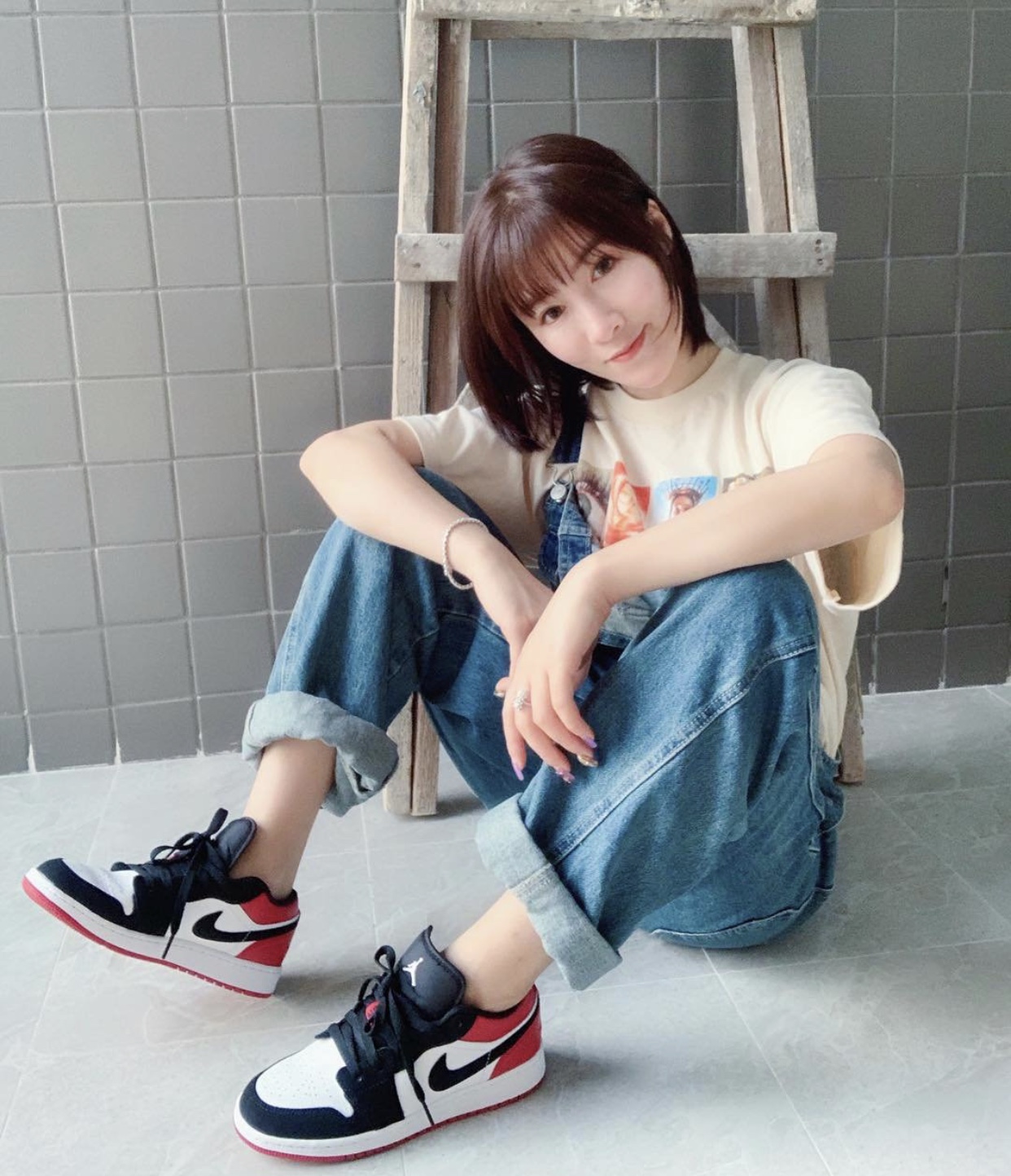 700元左右的低帮鞋,700元低帮后卫实战鞋