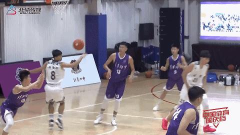 四战全胜!校园篮球击败职业梯队!清华附中夺冠,石奎MVP