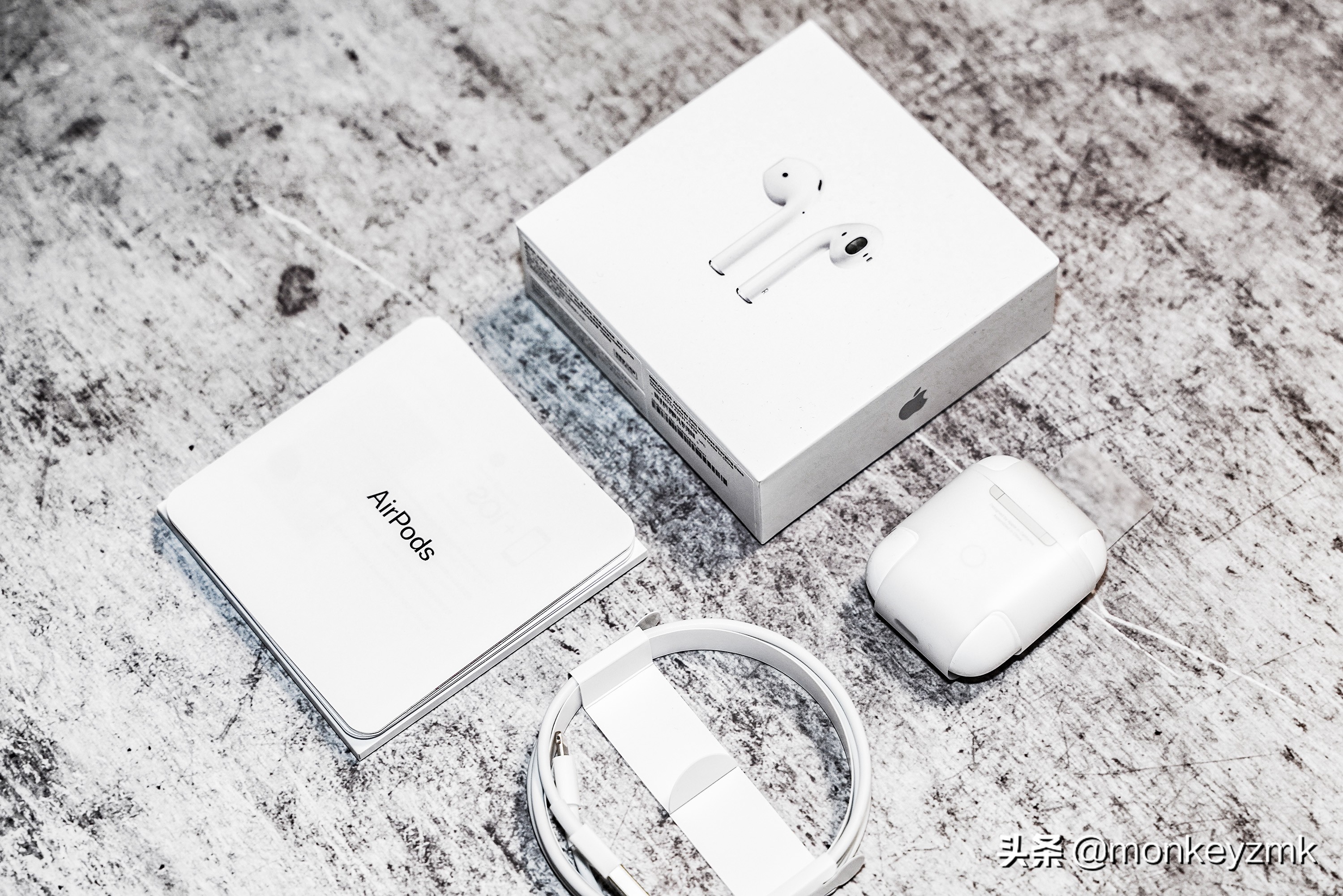 airpods2轻击哪里才是正确的,airpods2体验4个亮点和2个缺点