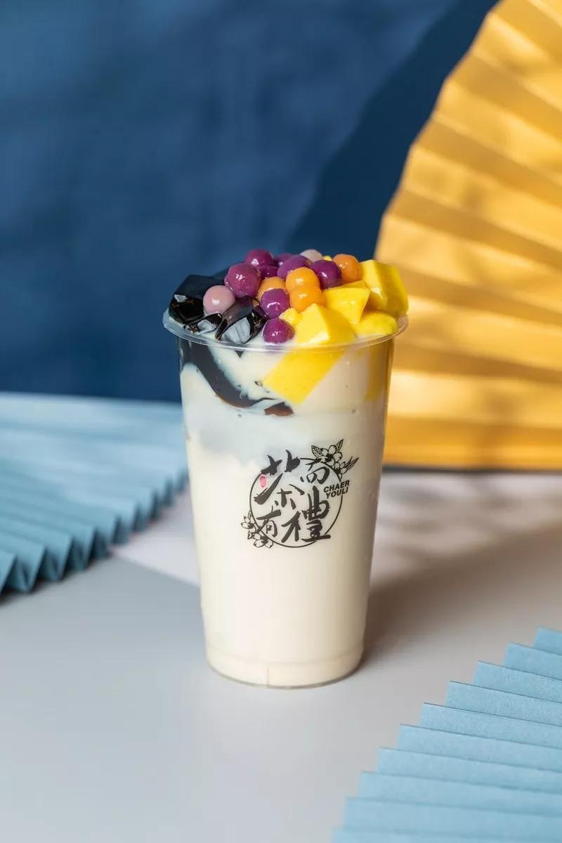 中国风与烧仙草的新潮结合，顺德这家茶饮店要排队了