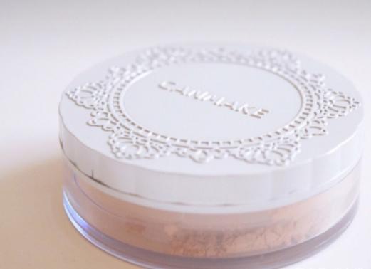 平价散粉值得入,小小一罐解决你的出油难题,还等什么赶紧入手吧