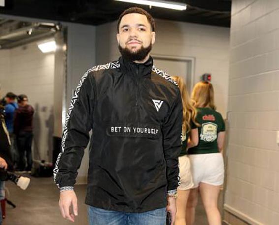 小卡34分快船7连胜登顶西部,小卡35分全场录像