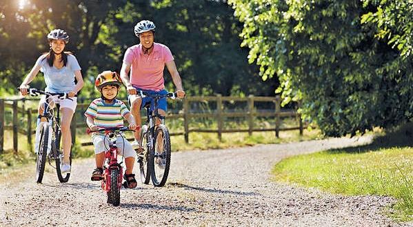 出现这几个迹象说明孩子要长高了,男孩长高猛涨期过后还能再长多少