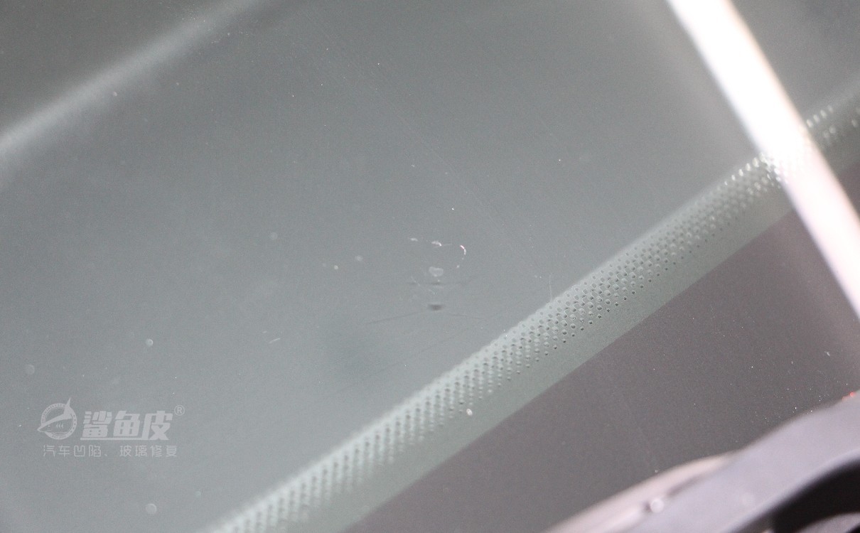 玻璃修复液可以防止裂纹延伸吗,三亚汽车玻璃裂纹修复店在哪里