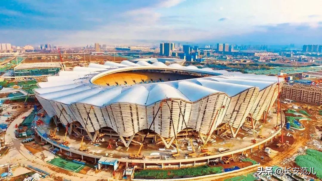 西安最“钢”地标！782天，西安奥体中心主体育场“石榴花”落成