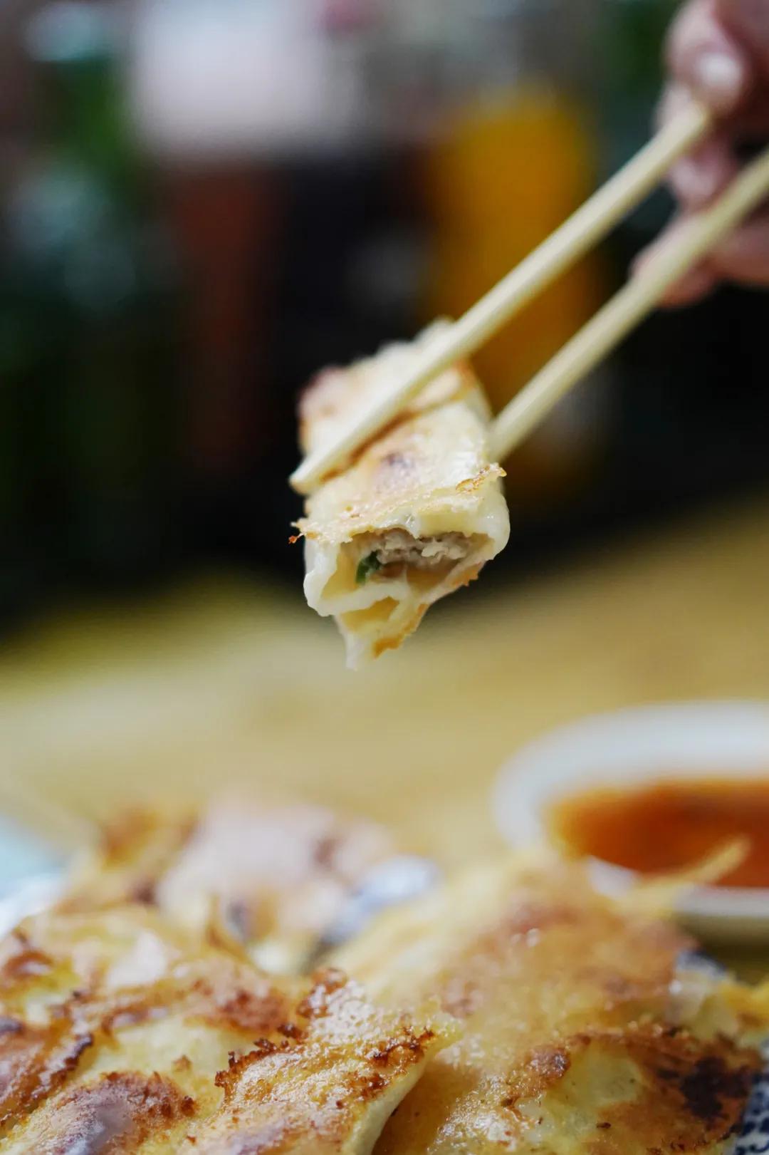 青岛的海给人很惬意,夏天青岛的海边热吗