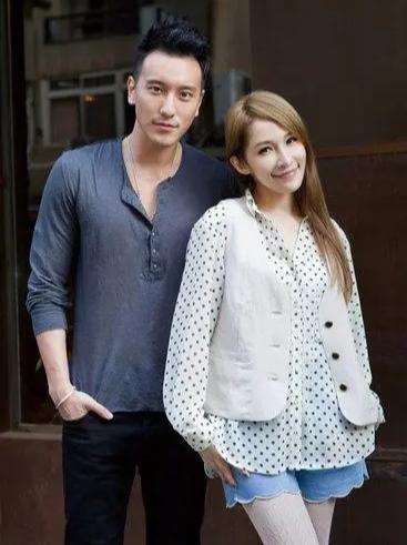 萧亚轩递麦心酸,你感受过萧亚轩的快乐吗