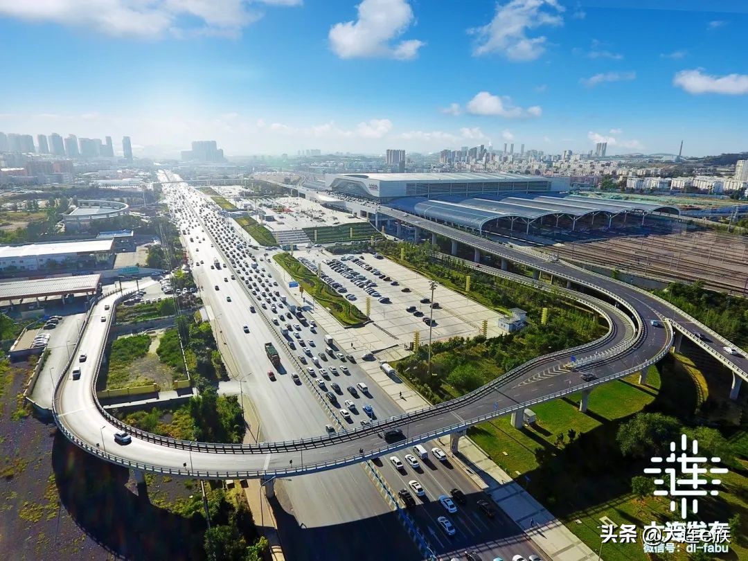 澶ц繛甯傜敇浜曞瓙,鐢樹簳瀛愪腑鍗庤矾