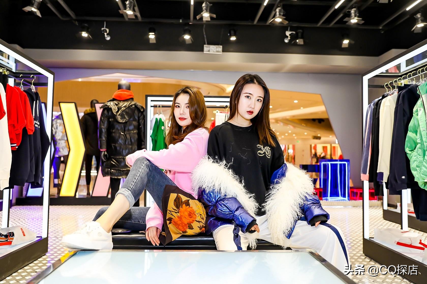 成都后花园爱琴海购物公园最新,成都后花园爱琴海购物公园视频