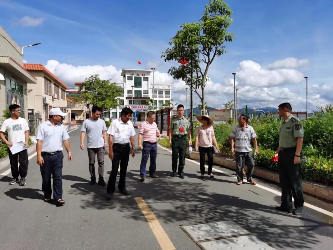 听民声解民意聚民心,人大代表春节前走访慰问困难群众