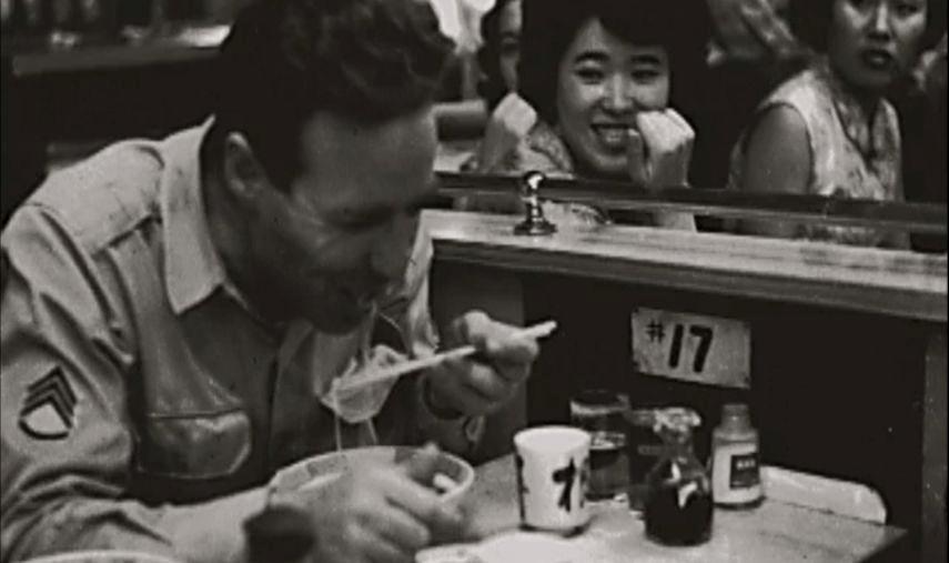 二战中日本娼妓:战前捐款,战时慰安,战后求和,真正的大和抚子