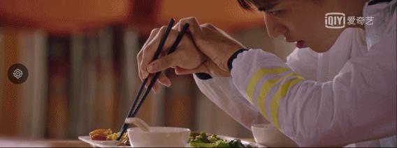 白敬亭许魏洲乒乓剧照,许魏洲白敬亭荣耀乒乓