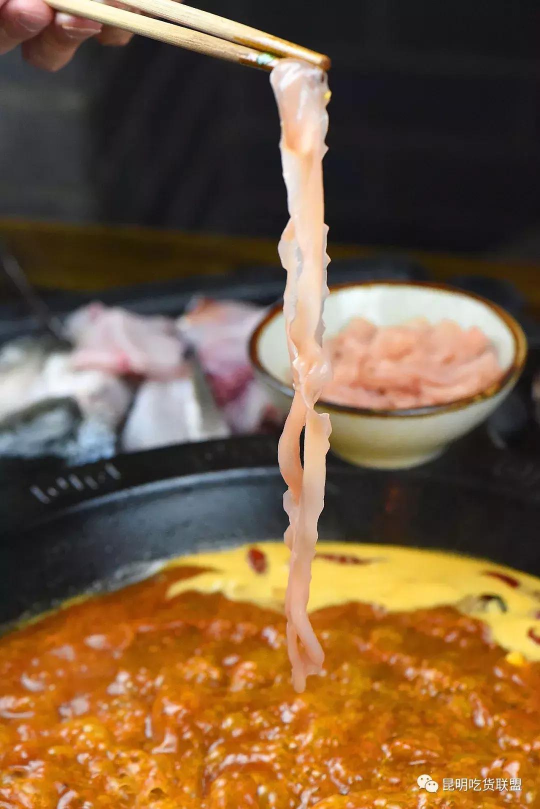 昆明最好吃的清汤鱼火锅,云南地道鱼火锅店推荐