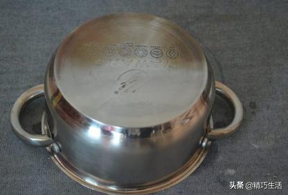 如何清洗不锈钢锅内烧焦黑垢,不锈钢锅发黄难清洗教你一招