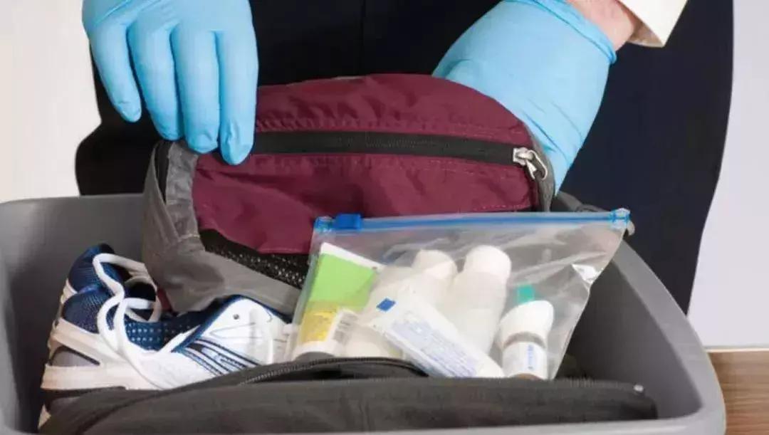 办理出入境需要费用吗,办理出境证后可以退钱吗